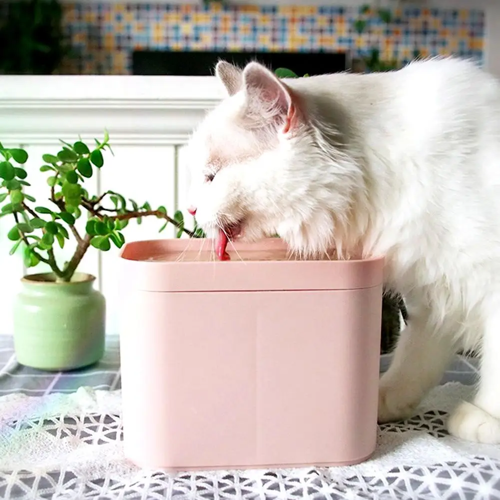 Pet Cat Ūdens Strūklaka USB Automātiskā Kaķis Ūdens Padeves Pakārtotā Bļodā LED Gaismas Gudrs Suns, Kaķis Ūdens Padeves Pet Dzeramā Pakārtotais