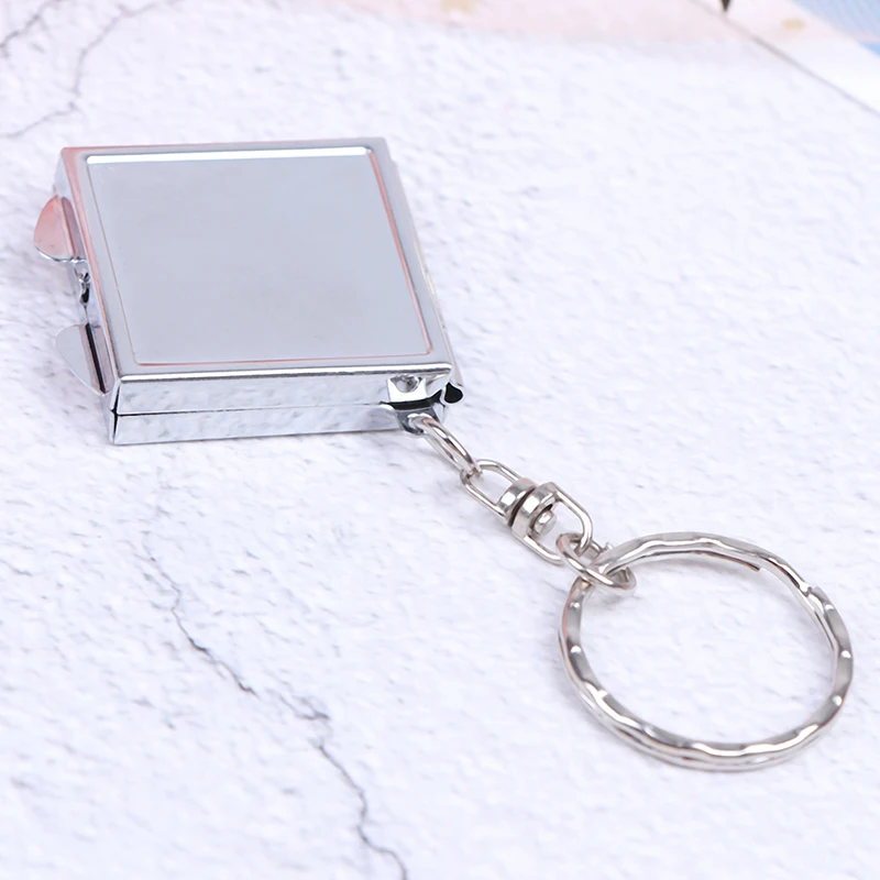 1pc Daudzfunkcionāls Mini Nolokāmi Spoguļi Portatīvo Kompakts Kabatas Kosmētikas Spoguļi Personalizēta Atslēga Gredzenu Keychain