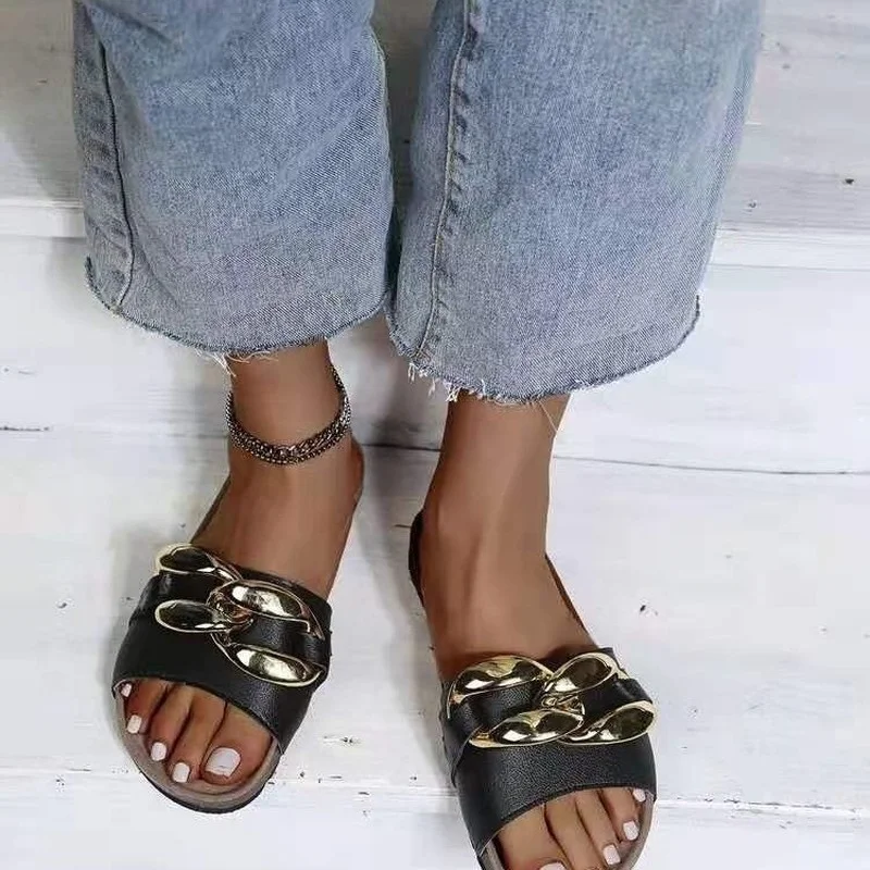 Ir 2021. Jaunas Sieviešu Vasaras Čības Āra Vasaras Pludmales Apavu Modes metāla ķēdes Slip-on Sieviete Čības Sieviešu Ādas Sandales