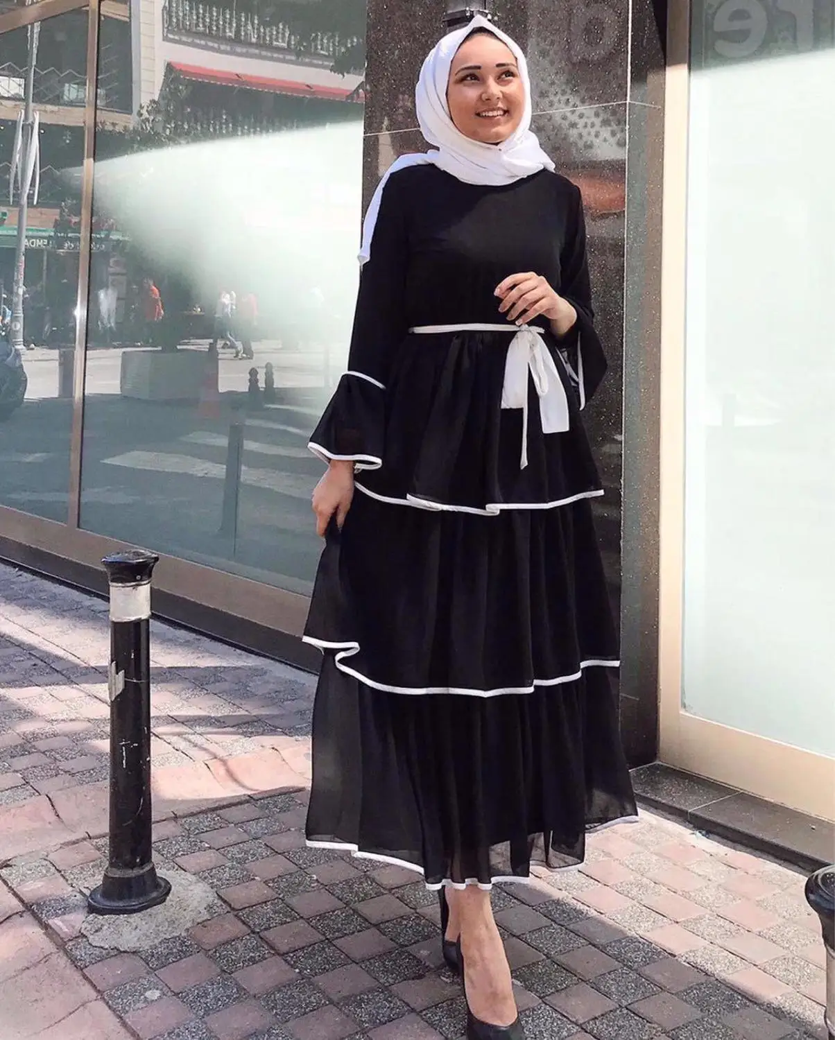 Modes kūka stils Kaskādes musulmaņu Drānās syari Dubaija Modes sieviešu pilna garuma ruffles Abaya Musulmaņu Kleitu, Apmetni ar jostu F1604