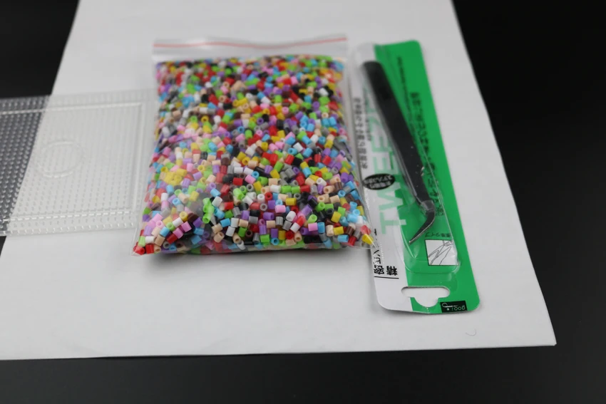 2.6 mm 5000Pcs jauktu krāsu PUPUKOU Krelles Hama Pērlītēm un pegboard Perler Drošinātāju Krelles Jigsaw Handmaking Puzzle Izglītības DIY Bērniem