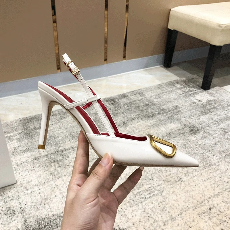 Ir 2021. vasarā jaunu stilu modes sieviešu sandales sprādzes punktu toe augstiem papēžiem slingback apavi sexy lady