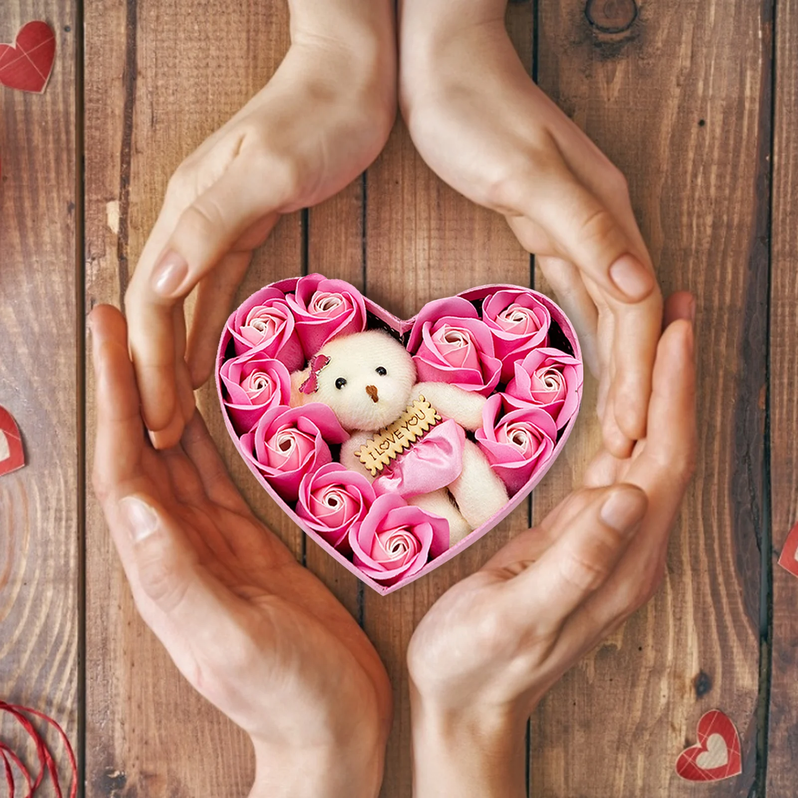 Sirds Formas Dāvanu Kastes Ziepju Ziedu, Dāvanu Kastē Valentīna Diena 10PCS Sarkanās Puķes Lodziņā Lāči Rose Dāvanas Aromatizētas Rožu Ziedlapiņu Ar Bear