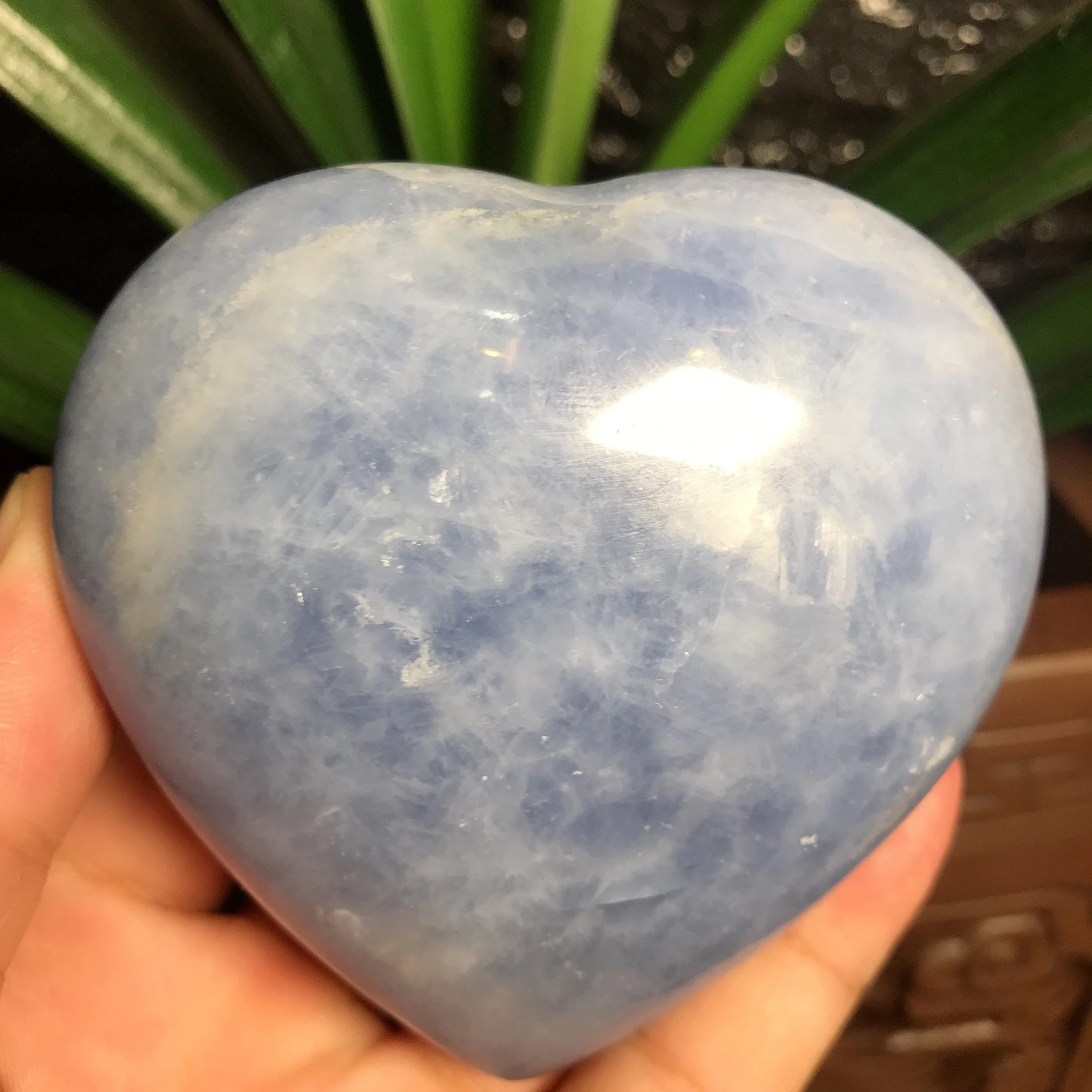 Dabas magic blue kalcīts kvarca sirds formas paraugu dzīšana