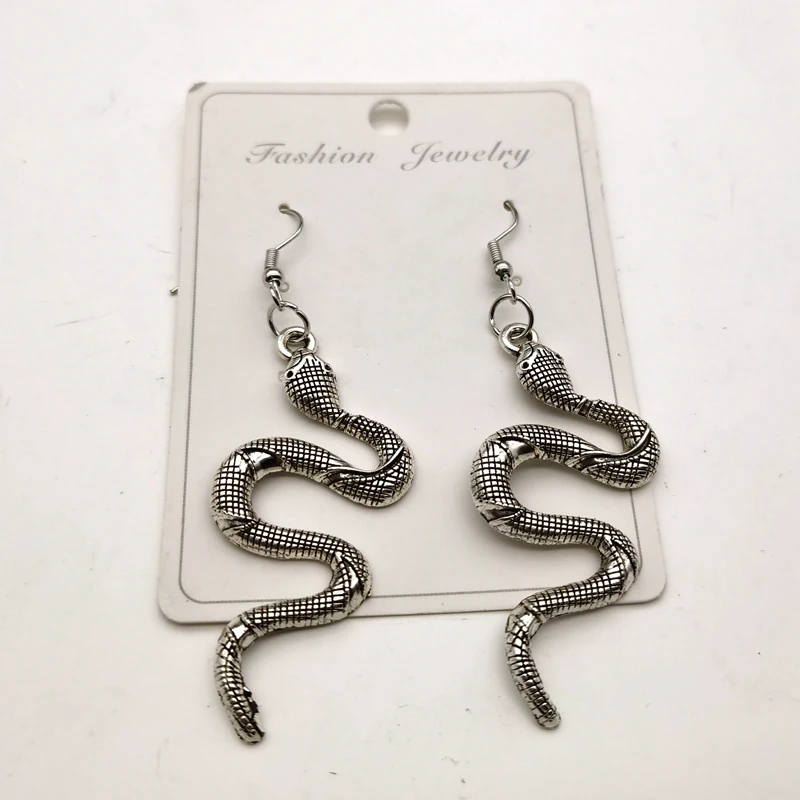 Jauns stils, roku darbs, auskari Viktorijas retro sakausējuma čūska auskari dzīvnieku kulons