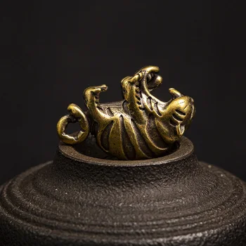 Jauns Dizains Vara Lielu Muti Tiger King Figūriņas Vintage Brass Zodiaka Dzīvnieku Kuloni, lai Keychains Metāla Automašīnu Atslēgu piekariņi, Tapsējuma